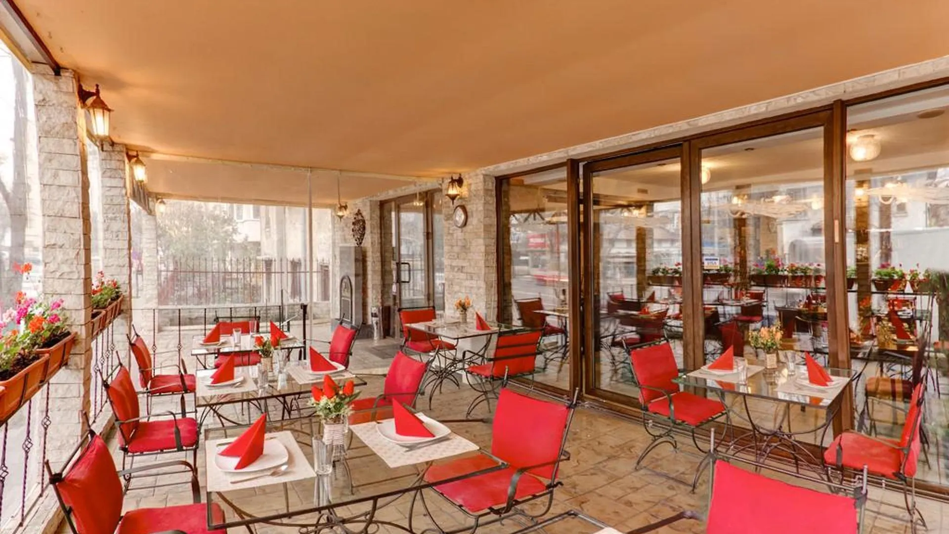 Avis Hotel By Ws Group Bucharest